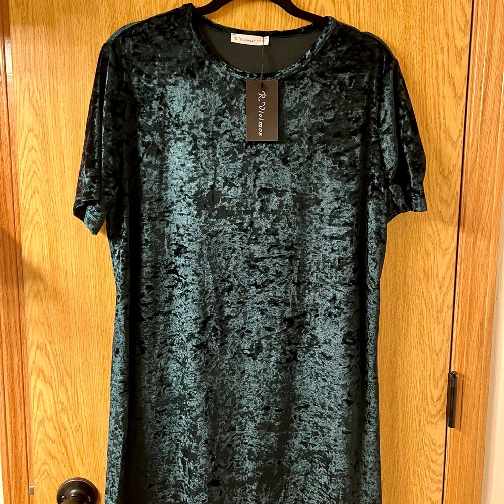 NWT velvet hunter green dress